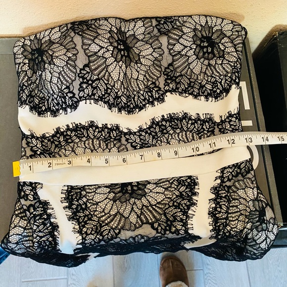 Bebe Body Con Dress Lace Strapless Black & White - Picture 8 of 9